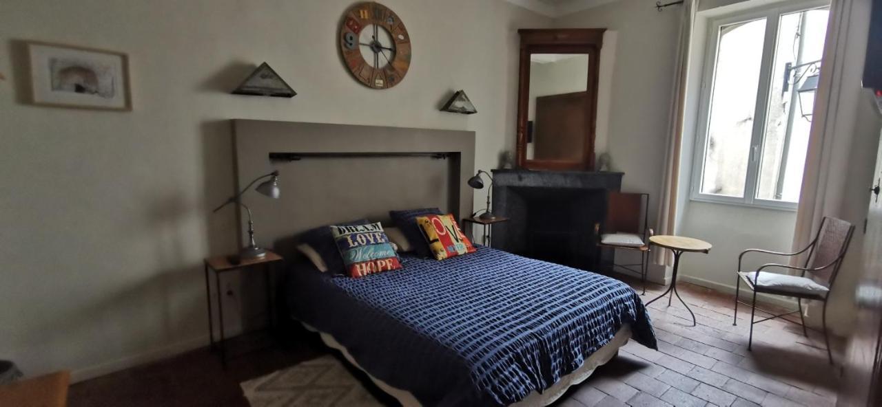 Le Mimosa Bed & Breakfast Saint-Saturnin-de-Lucian Luaran gambar